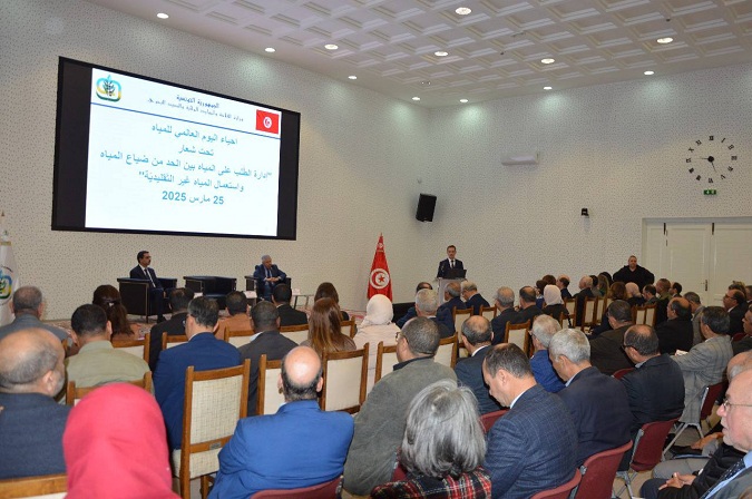 وزير الفلاحة في ندوة صحفية:  تونس تمكنت من مقاومة الجفاف بفضل البنية التحتية